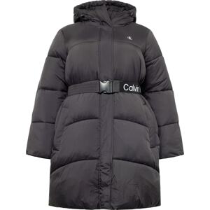 Zimní kabát Calvin Klein Jeans Plus černá / bílá